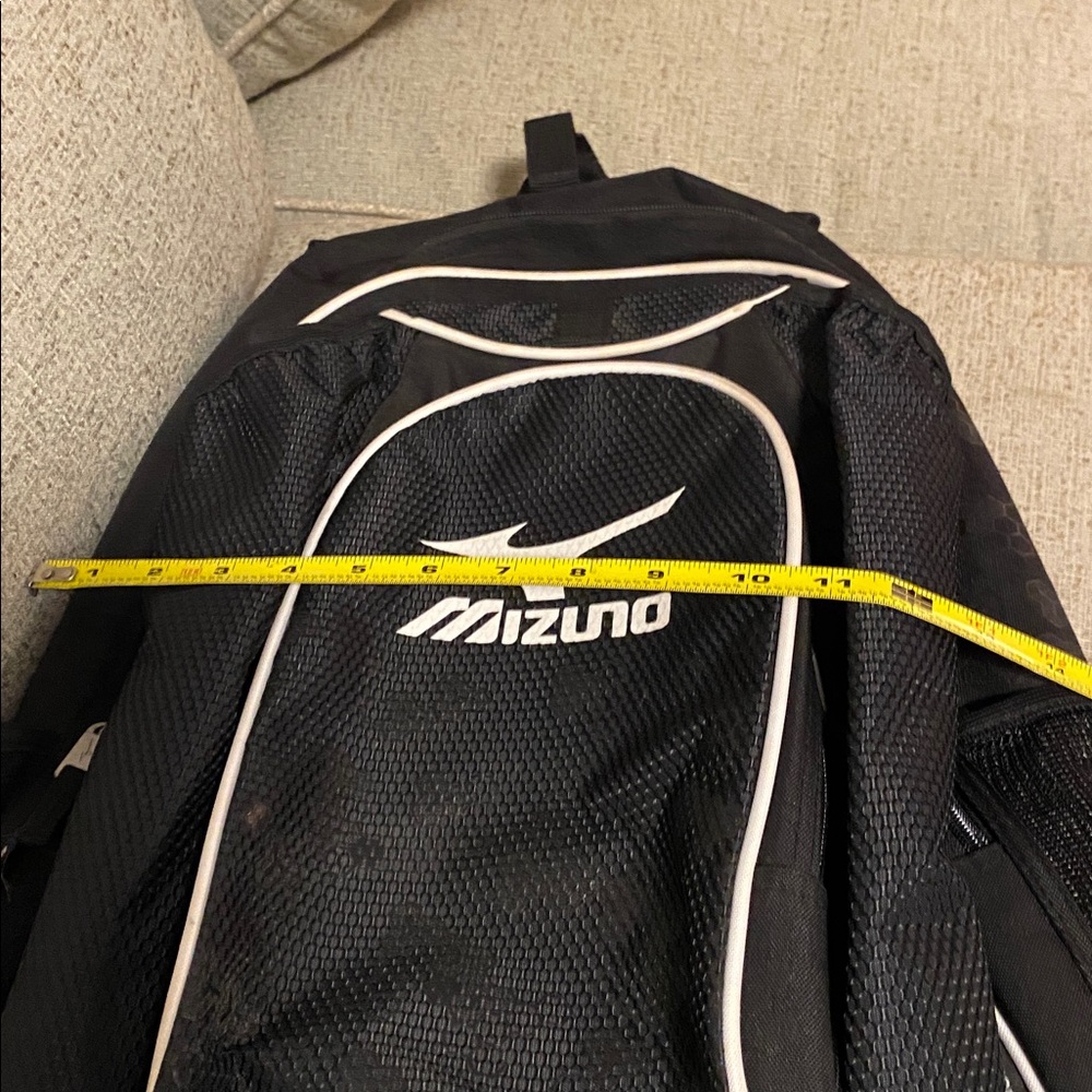 Mizuno Black and White sport Large baseball Backpack - Picture 7 of 7